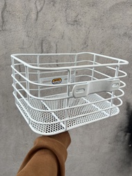 Rổ lưới thái vuông gắn xe Scoopy ( trắng đen ) phụ kiện đầy đủ