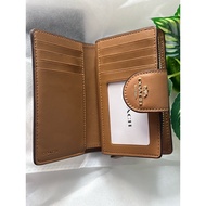 coach medium corner zip wallet C0082 Read Before Ordering