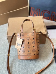 กระเป๋าสะพายผู้หญิง สะพายข้าง สะพายไหล่ ถือหิ้ว เอ็มซีเอ็ม/Mcm ขนาด 6นิ้ว