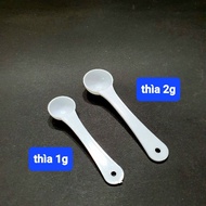 Spoon 1g, 2g. Plastic spoon 1g, 2g