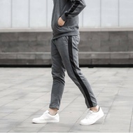 Celana Joger Pria Polos / Jogger Pants HITAM STRIPE PUTIH / Celana Training Jogger Pria Wanita Hitam