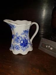 【卡卡頌 歐洲跳蚤市場/歐洲古董 】英國老件_Bone China 骨瓷 藍玫瑰 瓷器皿 古董 p1138
