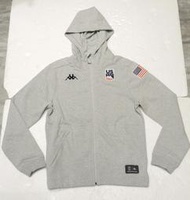 義大利品牌 Kappa USA 美國滑雪隊 男款 針織 休閒外套 連帽運動外套 (371N5BW-A00)灰