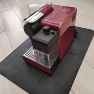DeLonghi 迪朗奇德龍 EN 550.R Nespresso 紅色 膠囊式咖啡機