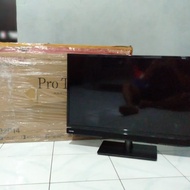 TV TOSHIBA PRO THEATRE 32 IN BEKAS MULUS