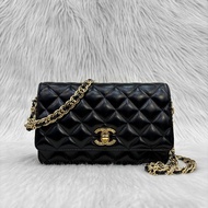 Chanel AP3310黑羊皮金釦超美麻花鏈條woc斜背包