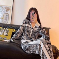 Chic and Fashionable Hooded Zipper Cardigan Sweater Animal Pattern Wide-leg Pants Suit Fried Street