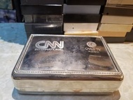 香港1993年 美國有線電視新聞網 CNN international 致送 香港有線電視cable TV 開台紀念 銀質儲物盒