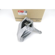 ENGINE MOUNTING > HYUNDAI IONIQ 2016 > 21810-G2000 / 21830-G2000 / 21950-G2000 > GENUINE PART