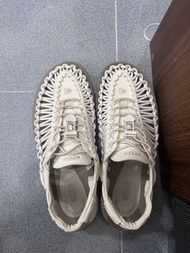 KEEN UNEEK 白色編織涼鞋