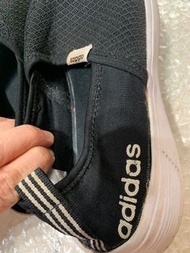 adidas網面套腳運動鞋 23.5