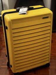 Offbeat Yellow Suitcase 28寸行李喼