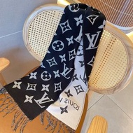 💜LOUIS VUITTON  LV Scarf Shawl 羊絨圍巾披肩 生日禮物 情人節 Birthday Gift Valentine's Day