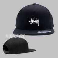 MonkeyCo Topi Snapback Stussy