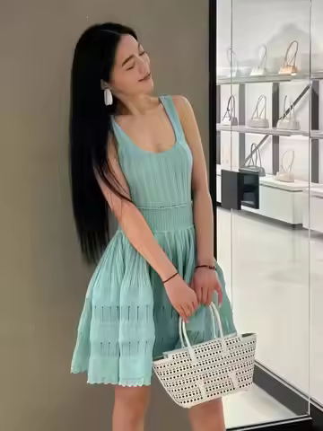 High-end New Short Dress Women's Summer French Style Exquisite Design Sense Niche Sleeveless Vest St