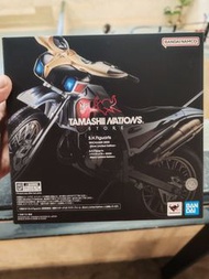shf 幪面超人 rider Bandai
Tamashii Nations s.h.figuarts
TryChaser 2000 kuuga 電單車  (發問請看內文)