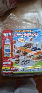 Tomica Town 警察署 立體停車場 Autobacs 玩具
