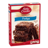 Fudge Brownie Mix แป้งสำเร็จรูปสำหรับทำบราวนี่ นำเข้าจาก สหรัฐอเมริกาBETTY CROCKER FUDGE BROWNIE MIX