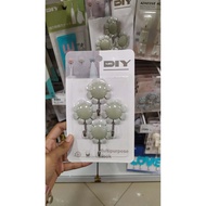 GANTUNGAN Sticky Hook/Mini Flower Shaped Hanger, 4pcs by Mr. Diy