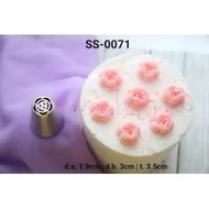 SS61-90 - Small Russian tip piping nozzle flower buttercream syringe