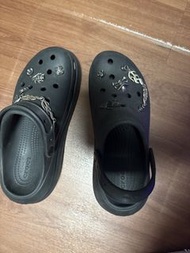Crocs 黑色厚底鞋 US9
