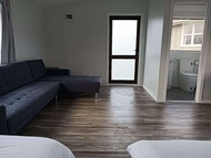 4 Double Beds and 2 Sofa Bed chalet