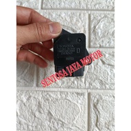 Original Innova Fortuner Diesel Air Flow Sensor 22204-0L010