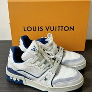 💎Han's house精品服飾💎 Louis Vuitton LV TRAINER 藍白色運動鞋 1ABFAA 八成新