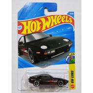 Hot Wheels 1983 Porsche 928S - Case H & J 2026