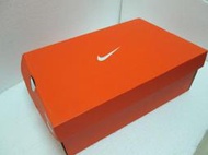 {N2515}Nike #10長方型鞋盒(表面有一壓痕，便宜賣)/包裝盒/球鞋紙盒(只有盒子，沒有物品) 