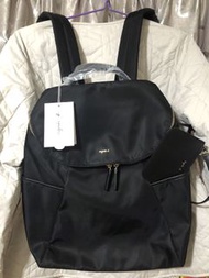 agnes b. 黑色尼龍後背包