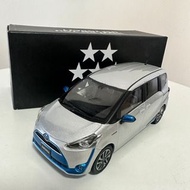 Toyota sienta 1:30 模型車