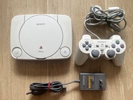 日版 PS SONY PLAYSTATION SCPH-100 PS ONE SLIM CONSOLE PS1 最後一代迷你薄身主機 （原裝無改機 全正常