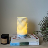 Cute night light with USB charging port, energy-saving night light with 3 light modes, as a birthday