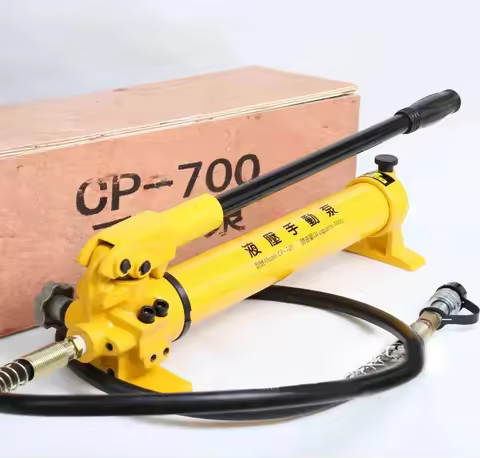 CP-700 700Kg/cm² 900CC Hydraulic Hand Pump Oil Pump Ultra-high Pressure Pump Portable Small Pump Sta