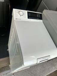 新净二手Electrolux 伊萊克斯 EW8T3732PF 7.0公斤 1300轉 PerfectCare 800 變頻摩打 上置式蒸氣系統洗衣機