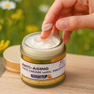 Propolis Anti-Aging Face Cream with Collagen, Vitamin C & E, Gotu Kola & Lavender made 45ml