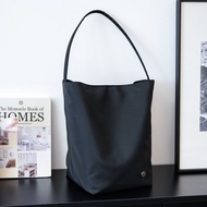 Authentic NEW The Row The Classic Solid Color Leisure Niche Counter High-end Bucket Row Three-dimens