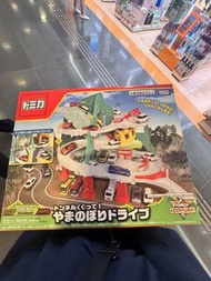 全新未拆Tomica 停車場玩具