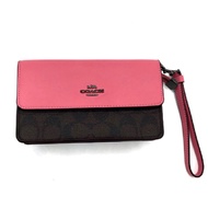 กระเป๋าคล้องมือ COACH 78229 FOLDOVER WRISTLET IN SIGNAT