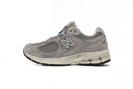 Hot selling classic style_ New Balance_M2002series retro casual running shoes Sneakers 【BA7CE】With b