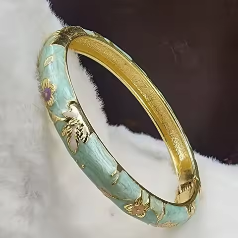Vintage Enamel Color Metal Texture Bracelets For Women Luxury Elegant Flower Pattern Bangles Classic