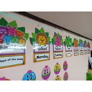 Set 1 Week There Are 7 Days. Cute Animals Thai Language+ English