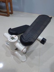 迪卡儂 踏步機 近全新