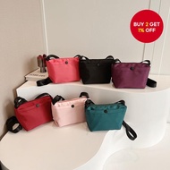 Lightweight Nylon Crossbody Bag with Multiple Pockets, Sporty Casual Zip-Up Unisex Sling Purse Beg S