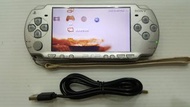 SONY PSP-2007 遊戲機 附充電線 銀色