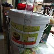 Used Chocolate Bucket + Lid Size 5kg Pail With Lid