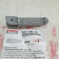 FRONT RIGHT FOOTREST ORIGINAL YAMAHA R15 V2, R15 V3/FOOTREST (2PK1) 20P-F7461-00