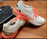 ASICS 運動鞋