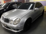 2004 E55 AMGIkey 雙前座電動椅 方向盤快控 快撥 螢幕 氣壓避震器 雙天窗 賞車專線：0906-673-677#帥哥必備 #雙證件強力過件 #雙證件有工作即可貸款過件 #保證實車在店 #買車不用錢 #國產價格進口配備 #把妹當帥哥首選車款